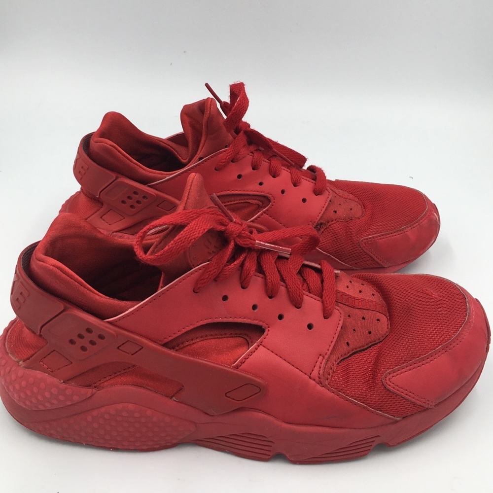 Red Nike Huarache